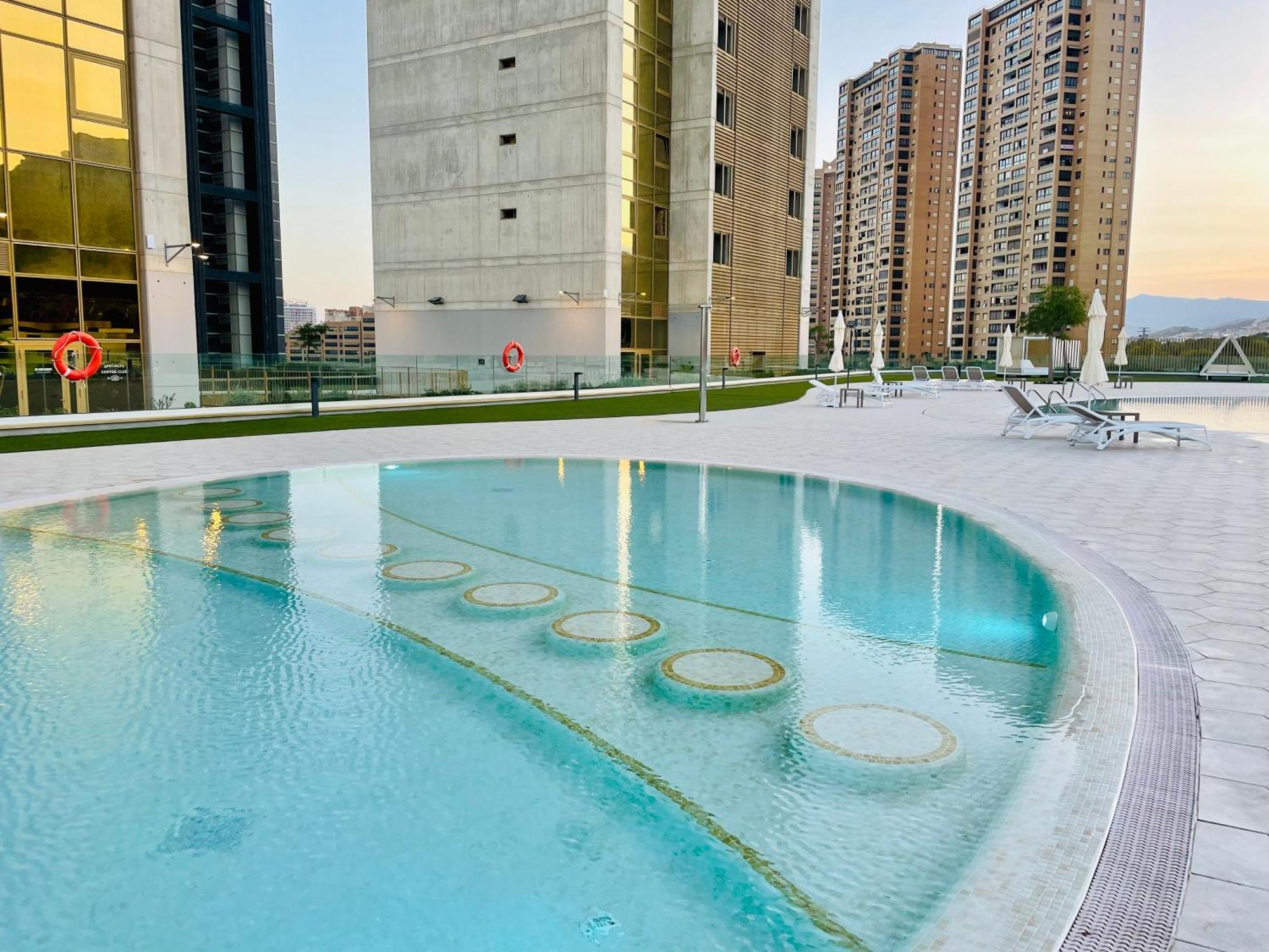 Intempo Sky: Surcando El Cielo Benidorm Exterior foto